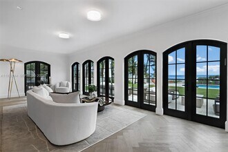 115 Ocean Blvd in Golden Beach, FL - Building Photo - Building Photo