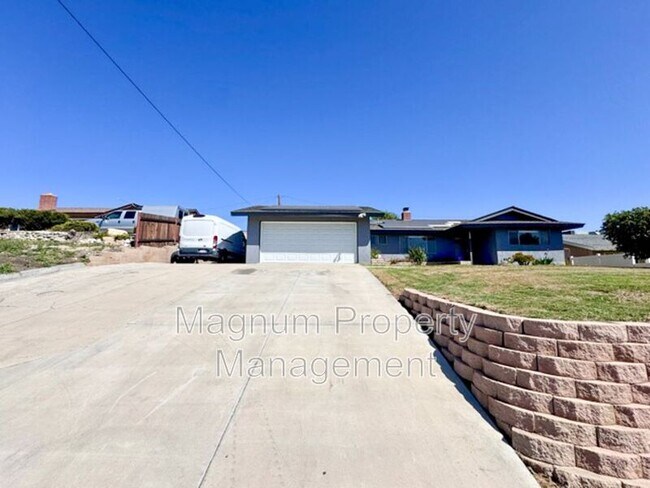 8060 Santa Rita St in Corona, CA - Building Photo - Building Photo