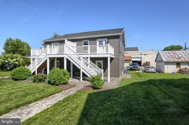 property at 227 W Cherry St
