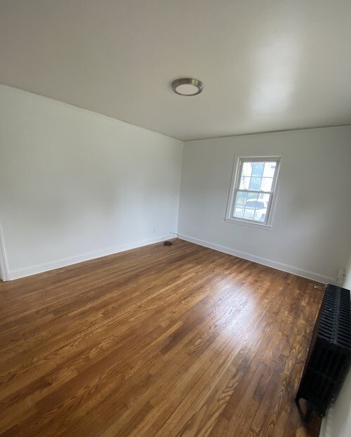 2A George St, Unit 1st Floor in Glen Cove, NY - Foto de edificio - Building Photo