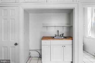 4908 Germantown Ave in Philadelphia, PA - Foto de edificio - Building Photo