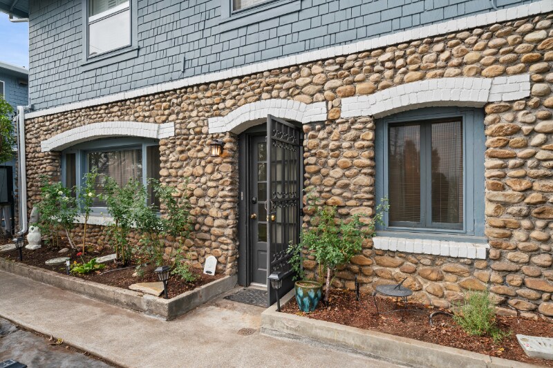 200 Medford Heights Ln in Medford, OR - Foto de edificio