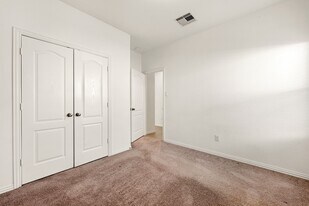 31335 Horseshoe Meadow Bend Ln in Fulshear, TX - Building Photo