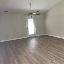 5334 Holland Park Ave in Fayetteville, NC - Building Photo - Building Photo