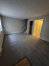 1012 Schneider St SE in North Canton, OH - Building Photo - Building Photo