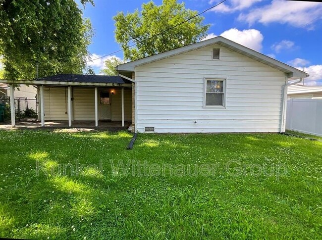 516 Joy Dr in O'Fallon, IL - Building Photo - Building Photo