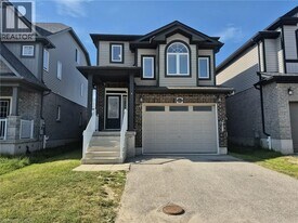 664 Blair Creek Dr in Kitchener, ON - Building Photo