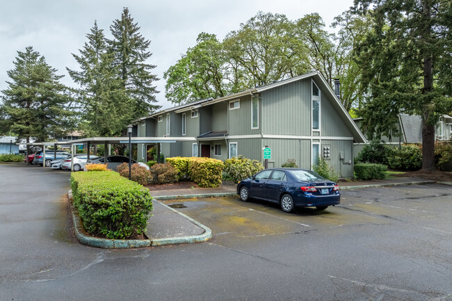 1500 Norkenzie Rd in Eugene, OR - Foto de edificio - Building Photo