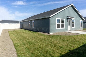 883 Education St in Middleton, ID - Building Photo - Building Photo
