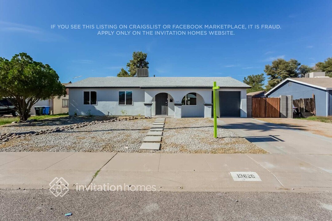 13620 N 38th St in Phoenix, AZ - Building Photo