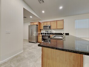 3392 E Cowboy Cove Trail in San Tan Valley, AZ - Foto de edificio - Building Photo