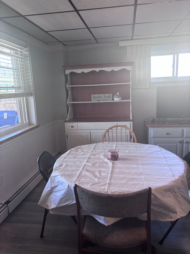 146 Central Ave, Unit 2L in Salisbury, MA - Foto de edificio - Building Photo