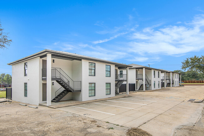 Olive Forest Apartments in Montgomery, AL - Building Photo - Building Photo