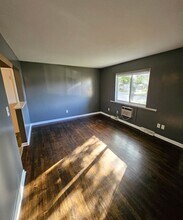 5247-5249 Hadley St in Mission, KS - Building Photo - Building Photo