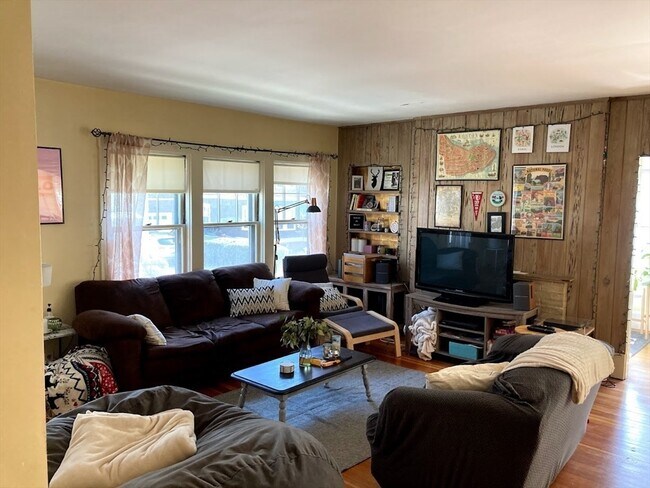 36 Beaconsfield Rd in Brookline, MA - Building Photo - Building Photo