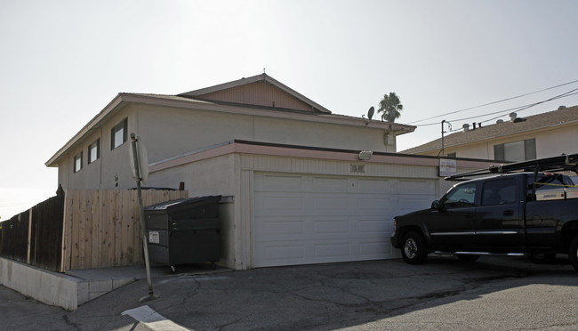 909 Springfield St in Upland, CA - Foto de edificio - Building Photo