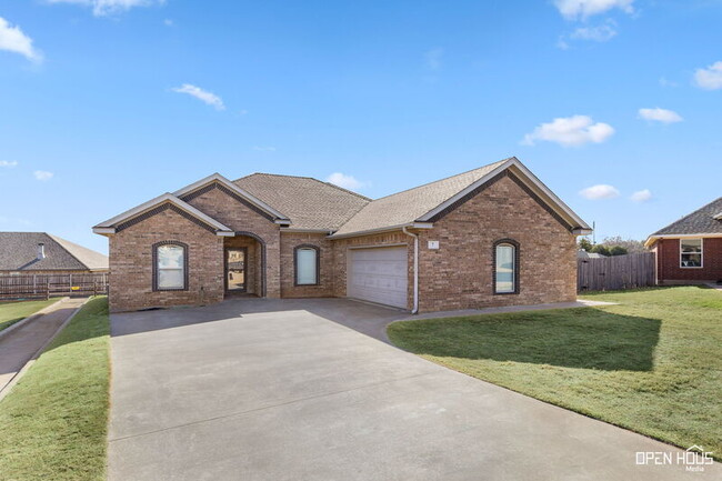 property at 7 Freedom Cir