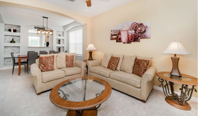 8607 La Isla Dr in Kissimmee, FL - Building Photo - Building Photo