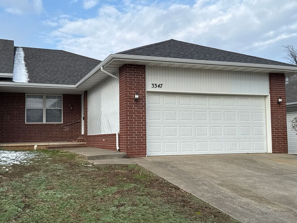 3347 S Doris Ct in Springfield, MO - Building Photo