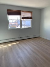 136 George St in Pawtucket, RI - Foto de edificio - Building Photo