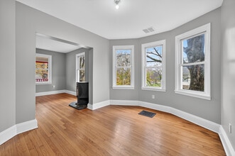 4 Lark St in Washingtonville, NY - Building Photo - Building Photo