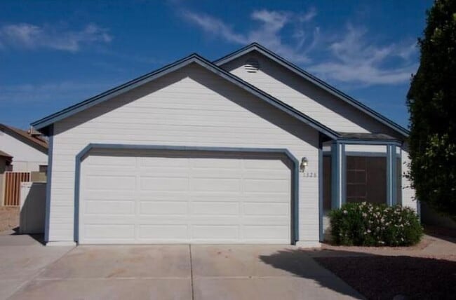 property at 1328 W Rosewood Ct