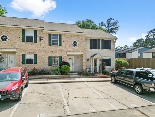 2030 Plantation Dr in Conroe, TX - Building Photo - Building Photo