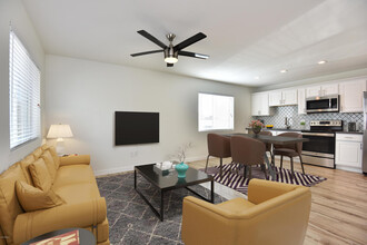2308 N 28th PL in Phoenix, AZ - Building Photo - Building Photo