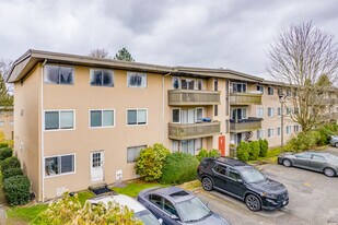 Kensington Gardens in Burnaby, BC - Building Photo
