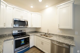 1561 N 110 W in Logan, UT - Building Photo - Building Photo