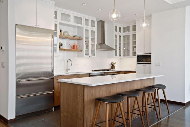 201 S 11th St in Minneapolis, MN - Building Photo - Building Photo