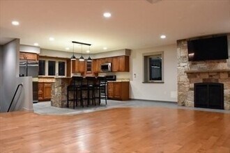 21 Skyview Ln in Webster, MA - Building Photo - Building Photo