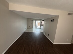 6621 S La Rosa Dr in Tempe, AZ - Building Photo - Building Photo
