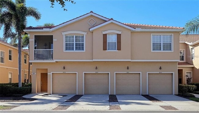 3827 Parkridge Cir