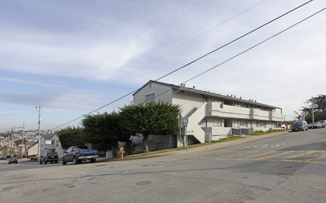 1500-1540 Trinity St in Seaside, CA - Building Photo - Building Photo