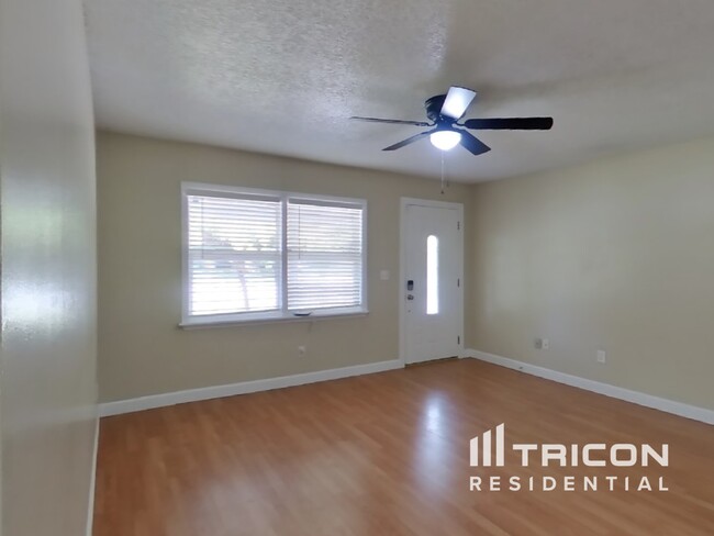 4910 Seminole Ave in Winter Park, FL - Building Photo - Building Photo