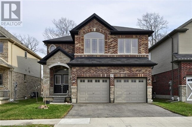 property at 27 Elmbank Trail