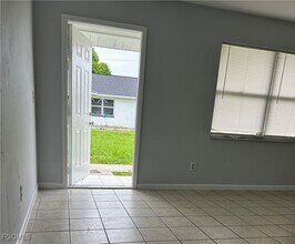 953 NE Pine Island Ln in Cape Coral, FL - Building Photo - Building Photo