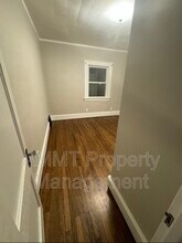 2507 B Ave NE in Cedar Rapids, IA - Building Photo - Building Photo