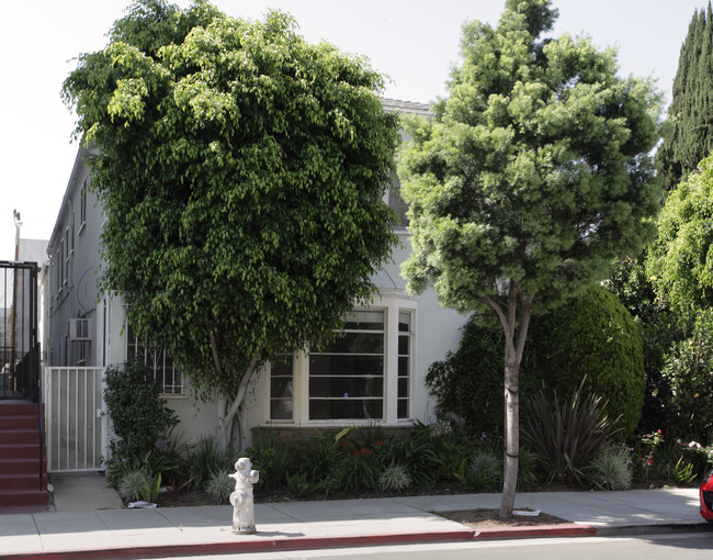 9945-9947 Durant Dr in Beverly Hills, CA - Foto de edificio - Building Photo