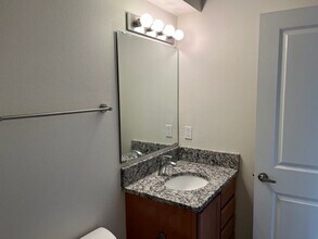 Kandila Townhomes in Federal Way, WA - Building Photo - Interior Photo