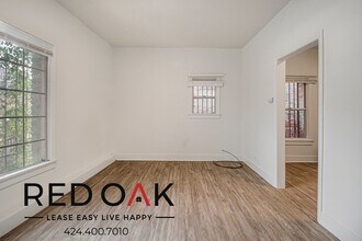 1111 S Norton Ave in Los Angeles, CA - Building Photo - Building Photo