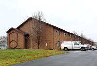 Eastwood Apartments in Akron, OH - Foto de edificio - Building Photo