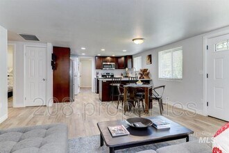 1824 Abbs St in Boise, ID - Building Photo - Building Photo