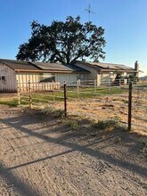 16937 Morrison Rd in Oakdale, CA - Building Photo - Building Photo