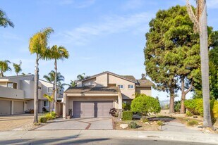 35302 Vista De Todo in Dana Point, CA - Building Photo