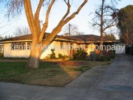 2642 N Arthur Ave in Fresno, CA - Building Photo