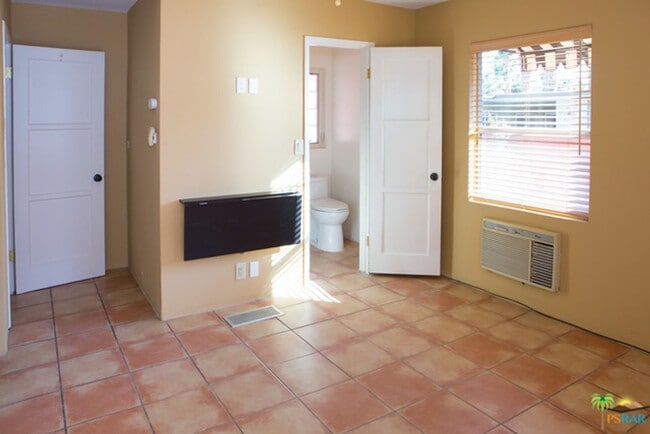 723 E Camino Parocela in Palm Springs, CA - Building Photo - Building Photo