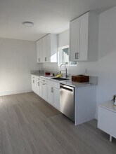 10356 Oro Vista Ave in Los Angeles, CA - Building Photo - Building Photo