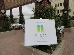 Plaza Tower in Tallahassee, FL - Foto de edificio - Building Photo